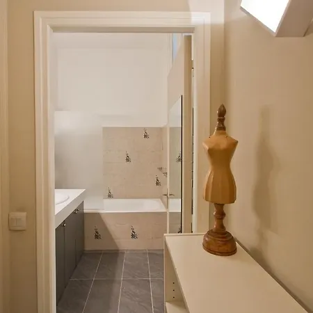 Apartment Spacious Studio Near Parc Monceau *