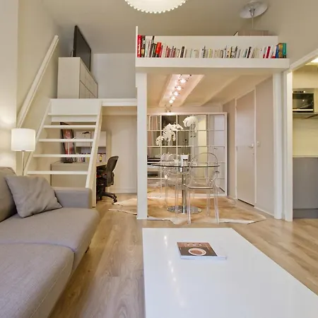Spacious Studio Near Parc Monceau Apartment *